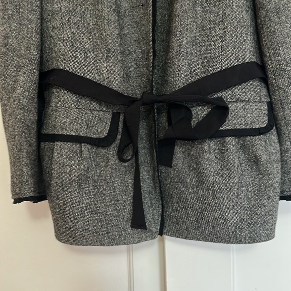 Beautiful charcoal grey & black tweed button up coat with lovely details sz4🖤 - Picture 4 of 8